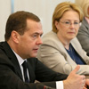 Дмитрий Медведев поручил Минздраву актуализировать порядки оказания медпомощи по профилю «онкология»